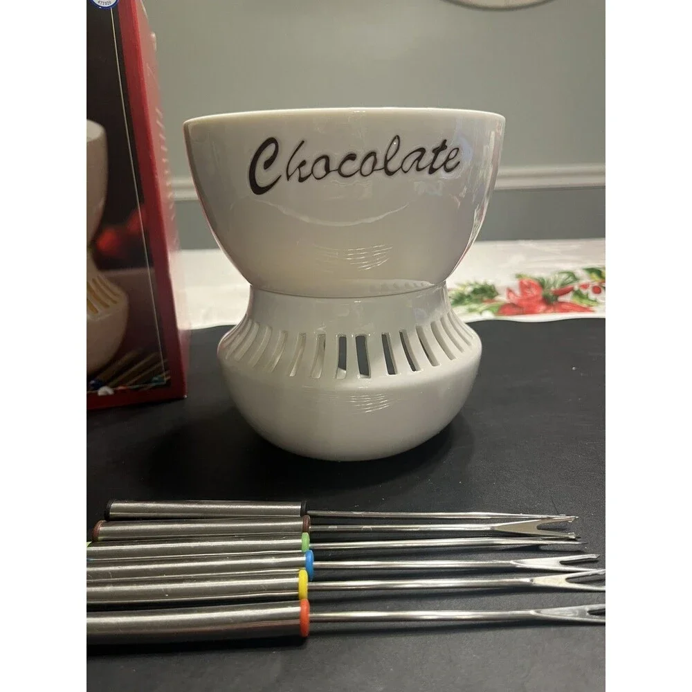 Williams Sonoma Porcelain Fondue Pot with 6 Dipping Forks - New in Box